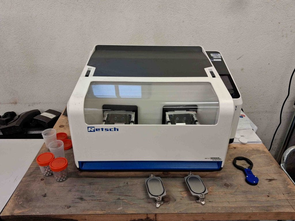 Kuulamylly Retsch MM 500 NANO