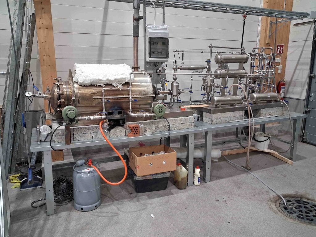 Muovien pyrolyysilaitteisto