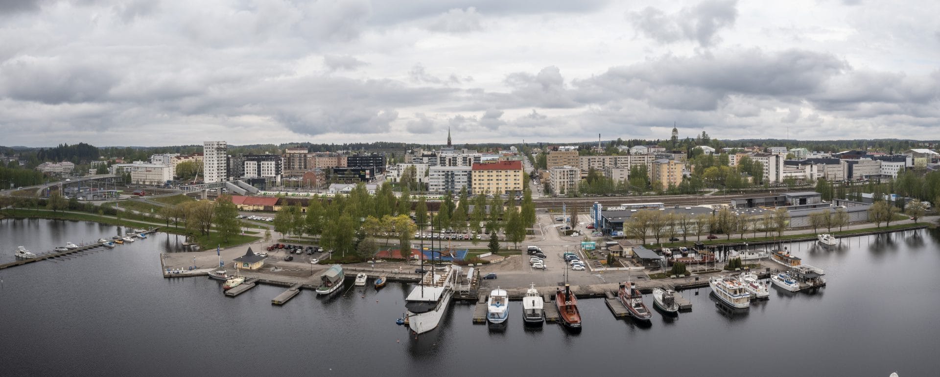 Ilmakuva Mikkelin kaupungista satamasta päin kuvattuna.