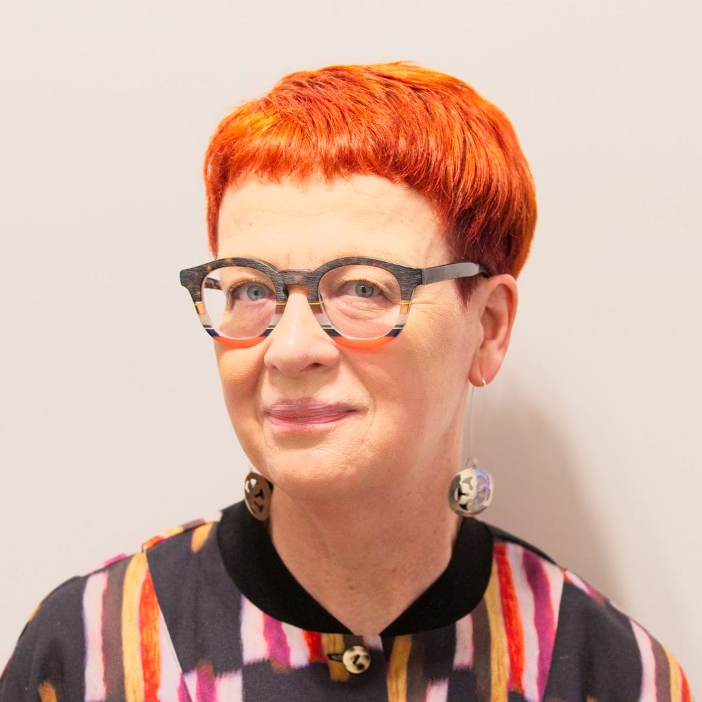 Kasvokuva henkilöstä Tiina Yrjölä