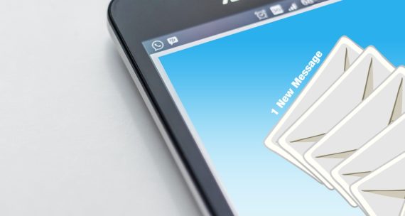 Sähköpostimarkkinointi on keino ylläpitää asiakassuhdetta.